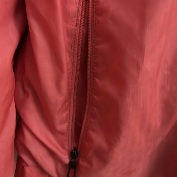 Columbia peaches colder jacket with hood and zip pockets - Picture 4 of 4